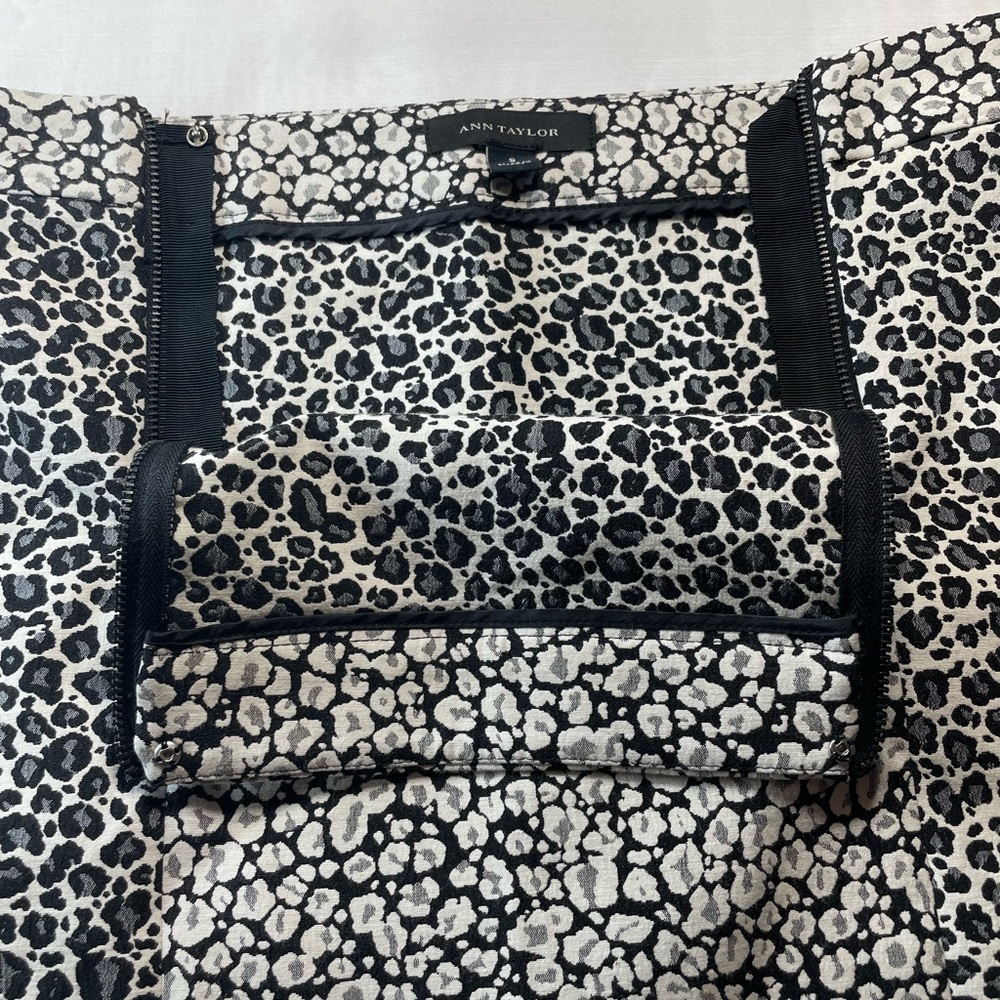 Anne Taylor Animal Print Skirt | Size 8 - Picture 6 of 13